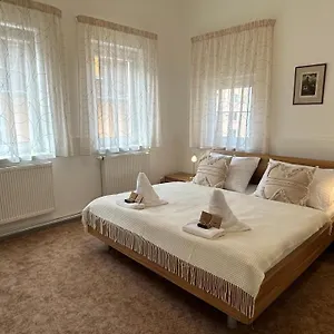  Apartment Bohemia